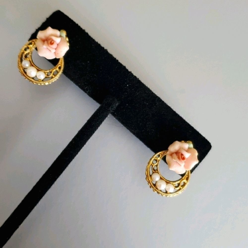 Vintage Ceramic Rose and Paste Pearl Earrings